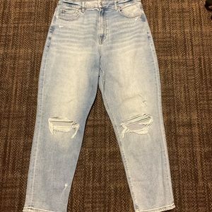 AE Stretch Ripped Curvy Mom Jean